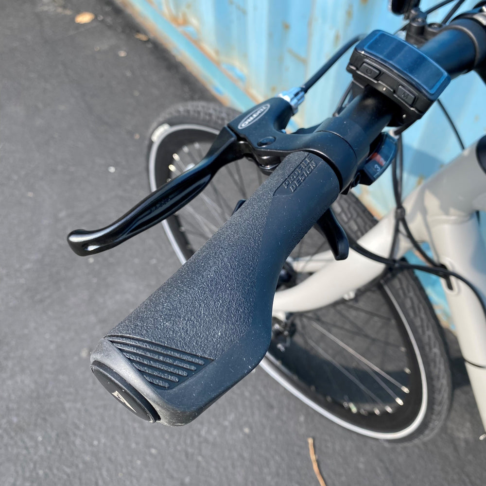 Profile Design Ergo Lock-On Grip Mounted View